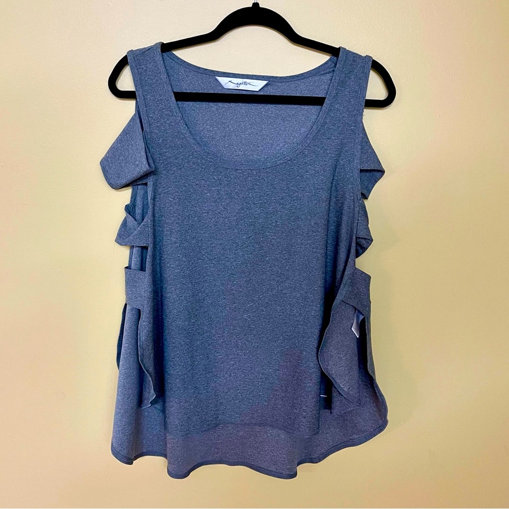 Cutout Gray Athletic Yoga Top Side Cutouts Never Worn Size Medium